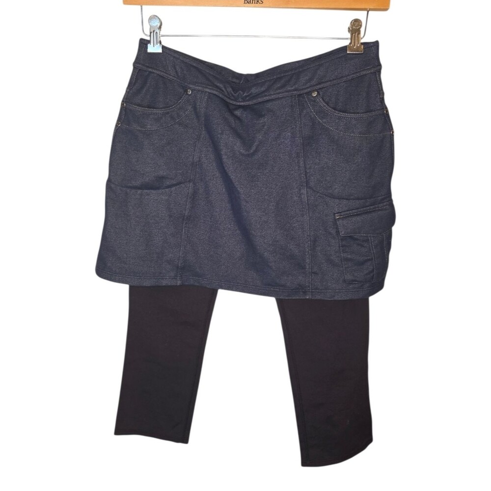 Athleta Skort Capris, Medium, Denim Look, Skirted Leggings, Cargo, Size Medium